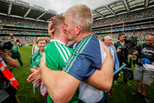 Shane Dowling celebrates with John Kiely