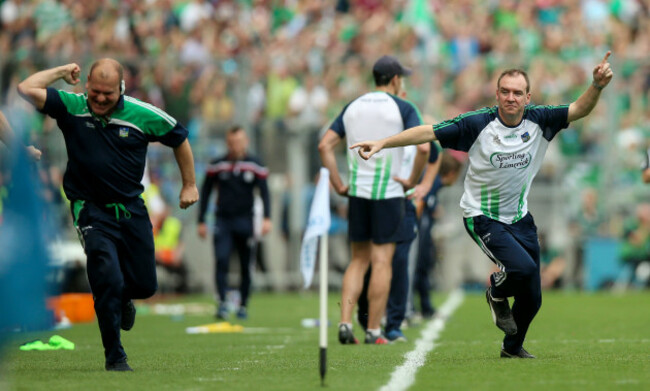 James Ryan and selector Jimmy Quilty celebrate a goal