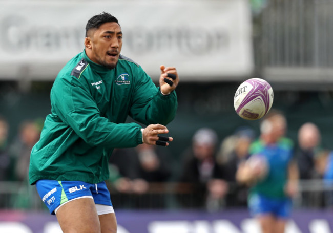 Bundee Aki before the game