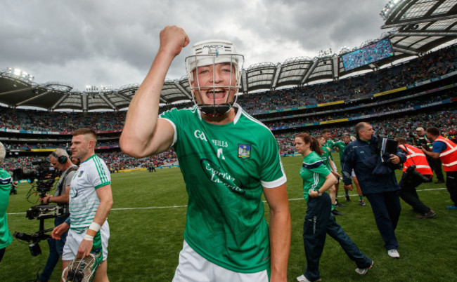 Kyle Hayes celebrate after the game