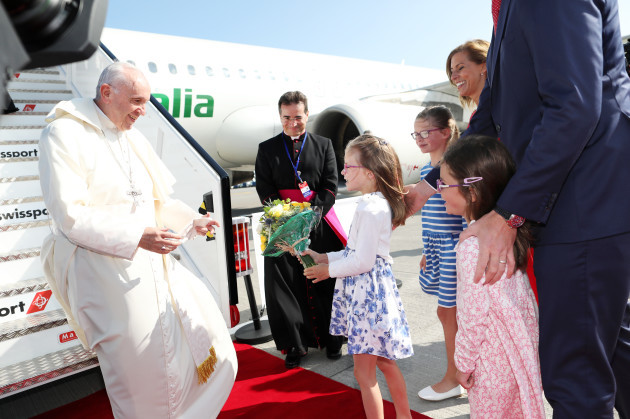 NO FEE DFA POPE FRANCIS VISIT ARRIVAL AT DUBLIN AIRPORT JB3