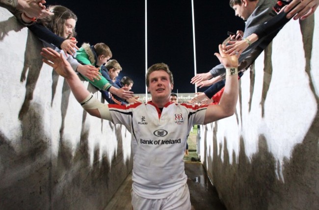 Johann Muller celebrates with fans