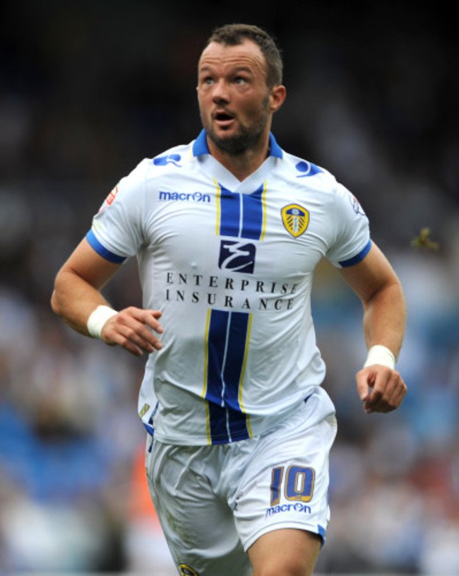 Soccer - Sky Bet Football League Championship - Leeds United v Queens Park Rangers - Elland Road