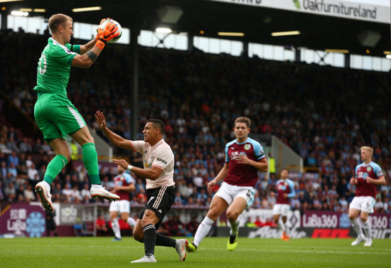 Burnley v Manchester United - Premier League - Turf Moor