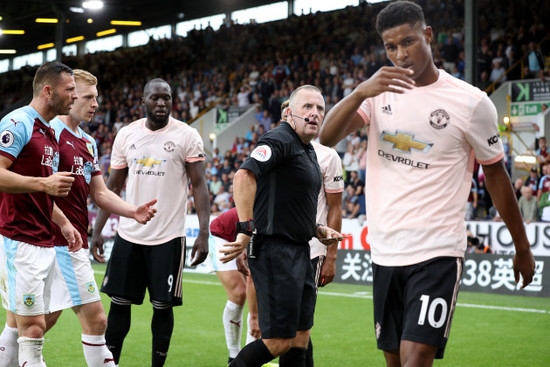 Burnley v Manchester United - Premier League - Turf Moor