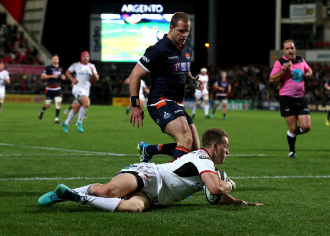 Craig Gilroy scores a try