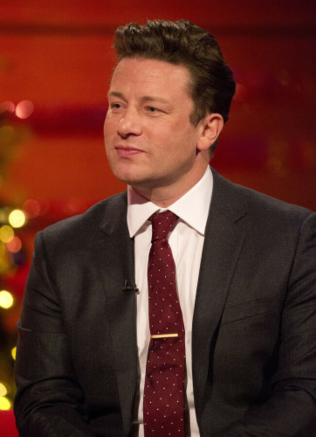 Jamie Oliver catches burglar