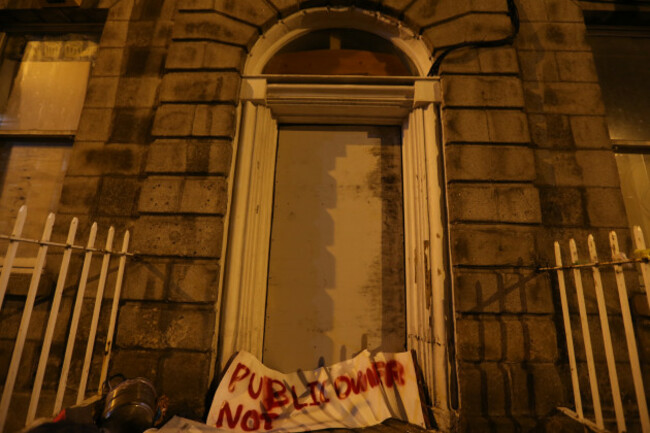 EVICTION _0734_90553781