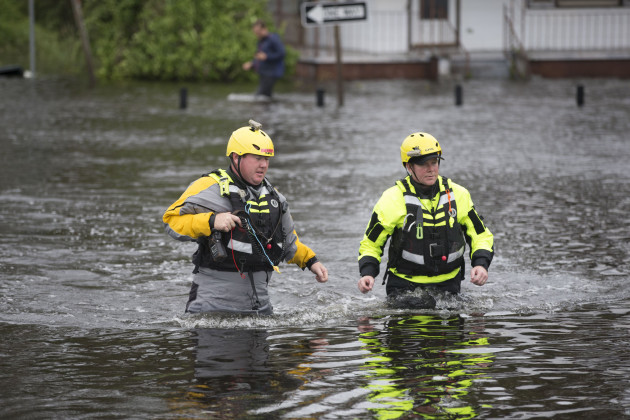 Now a tropical storm, Florence spreads watery mayhem across Carolinas