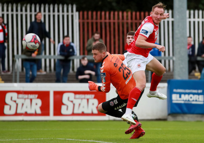 Achille Campion scores a goal