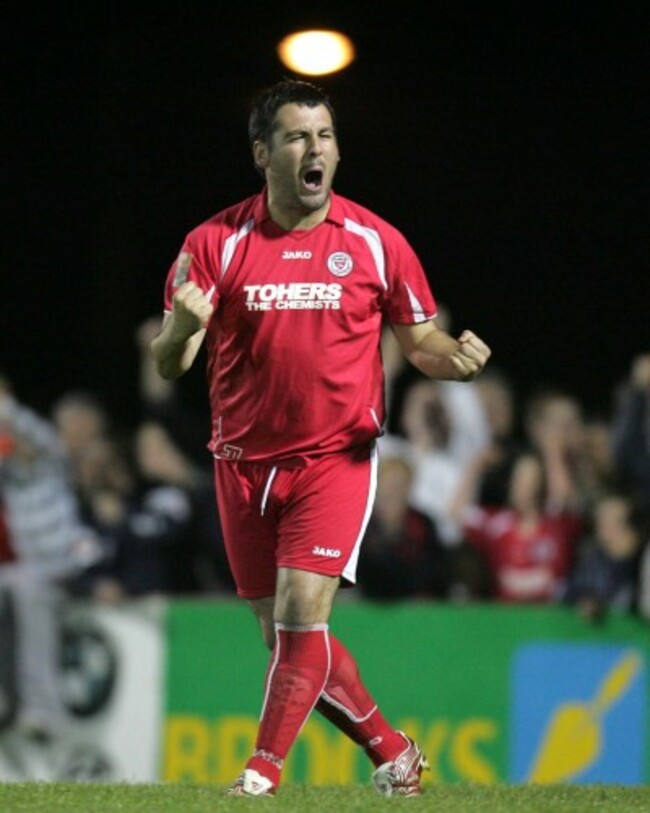 Keith Foy celebrates scoring a penalty