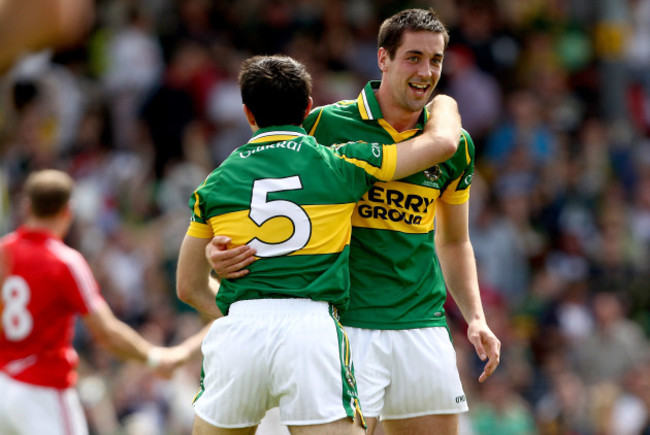 Aidan O'Mahony celebrates with Anthony Maher