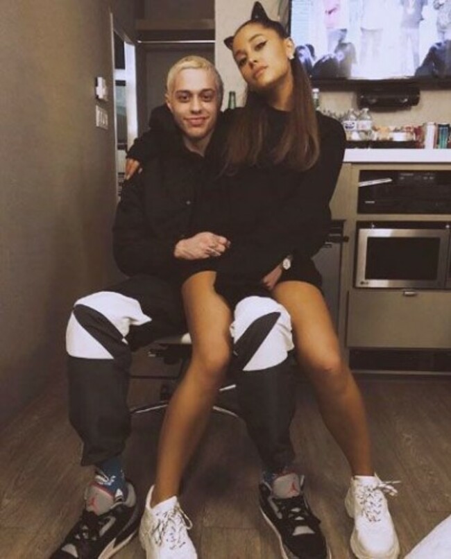 ariana-grande-pete-davidson-1532982010