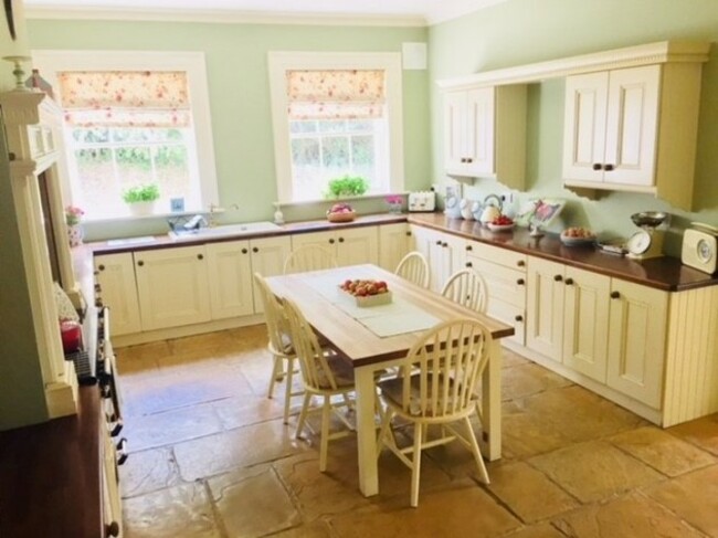 NjJkNDI0ZTYwZTQzMzNmYzkyNGYyZGQwYjEwZjlhMzTpYWvUG9OvVblN00_l3nGSaHR0cDovL3MzLWV1LXdlc3QtMS5hbWF6b25hd3MuY29tL21lZGlhbWFzdGVyLXMzZXUvZS9mL2VmYzRmZmU0ODk2MTI3ODA0YjIwM2QwYzJlMmFjNWUwLmpwZ3x8fDcwMGx8fHx8fHx8