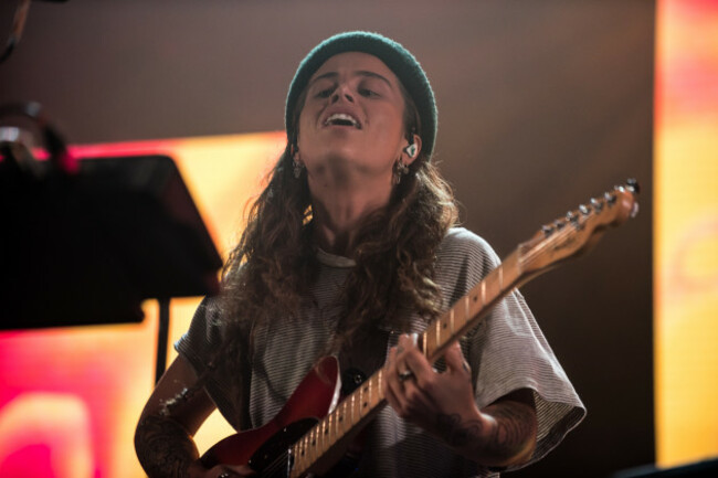 United Kingdom: Tash Sultana Performs in London