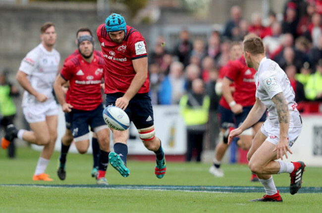 Tadhg Beirne chips ahead