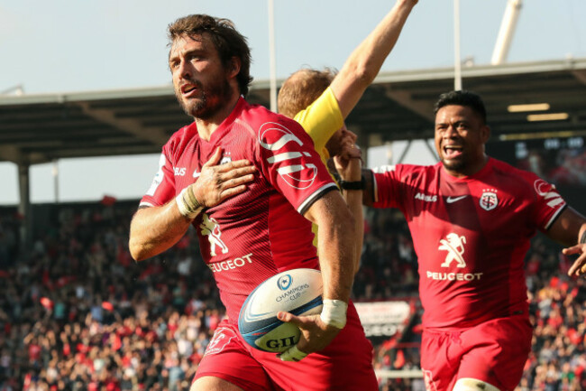 Maxime M&eacute;dard celebrates scoring his sides first try
