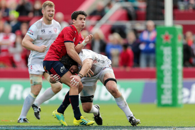 Joey Carbery hit by Ben Morgan after offloading the ball