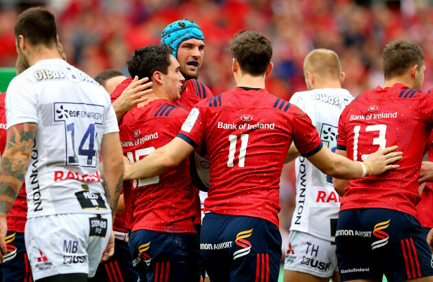 Joey Carbery celebrates his try with Tadhg Beirne