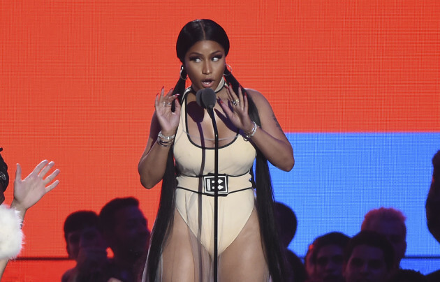 Nude Minaj Upskirt - Nicki Minaj is the last person who should be considered a feminist, despite  her 'empowering' Little Mix collab