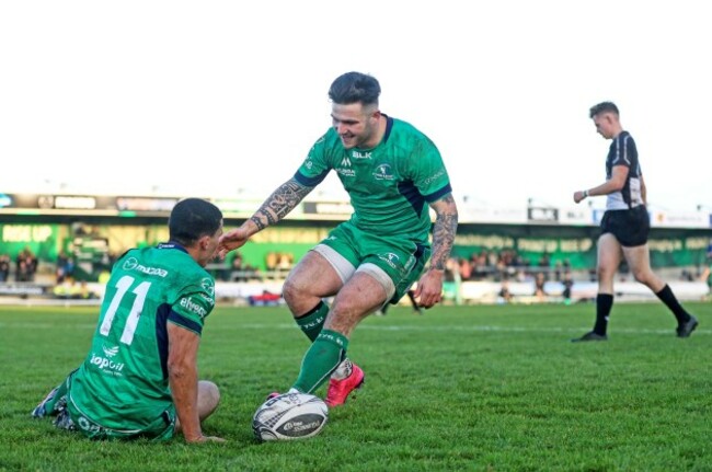 Jordan Conroy celebrates scoring his second try with Ed O'Keefe 10/12//2016