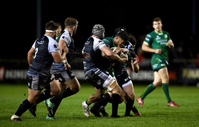 Bundee Aki tackled by Dan Lydiate