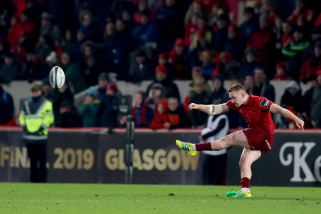 Rory Scannell kicks the winning penalty