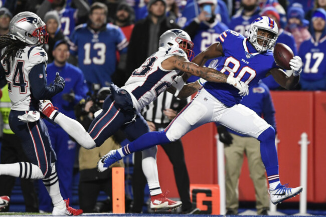 Patriots Bills Football