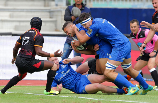 Max Deegan supports try scorer Adam Byrne over the line