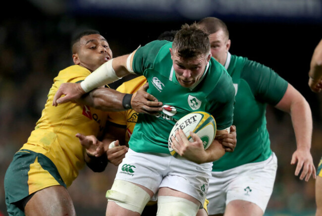 Peter O'Mahony with Samu Kerevi and Brandon Paenga-Amosa