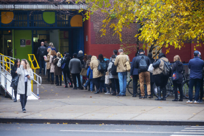 NY: Long lines at polling stations in New York