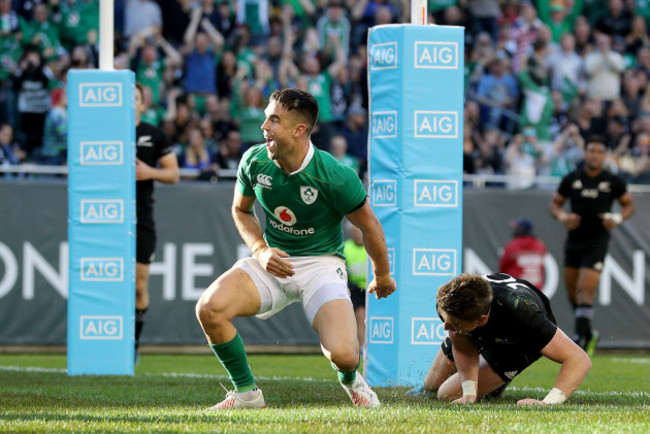 Conor Murray celebrates scoring their third try