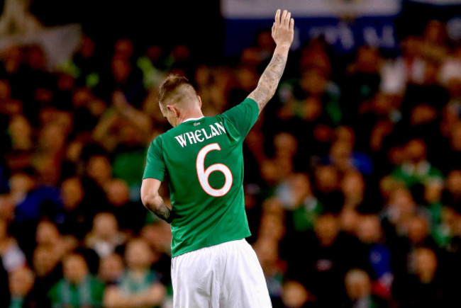 Glenn Whelan acknowledges the crowd as he is replaced