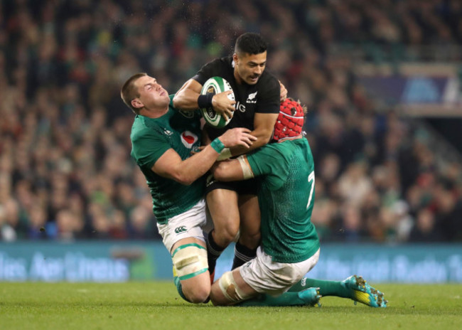 CJ Stander and Josh van der Flier tackle Richie Mo'unga