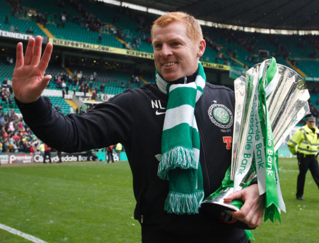 Soccer - Clydesdale Bank Scottish Premier League - Celtic v St Johnstone - Celtic Park