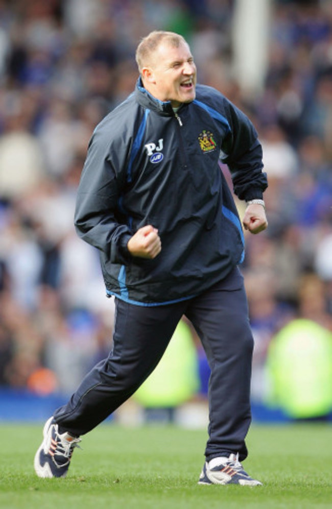 Paul Jewell, manager of Wigan celebrates his sides victory 24/9/2005