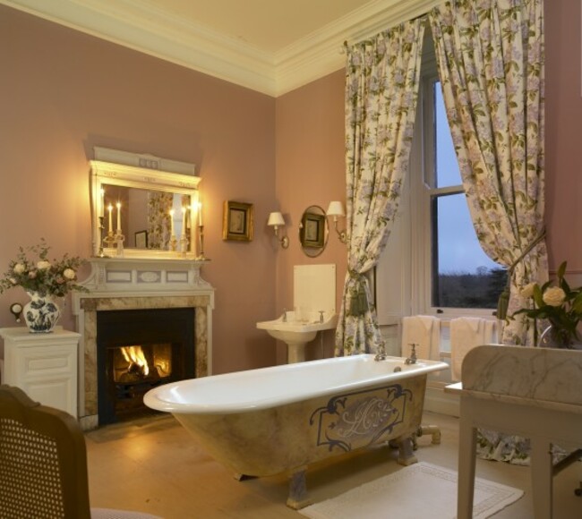 Castle Leslie Bathroom