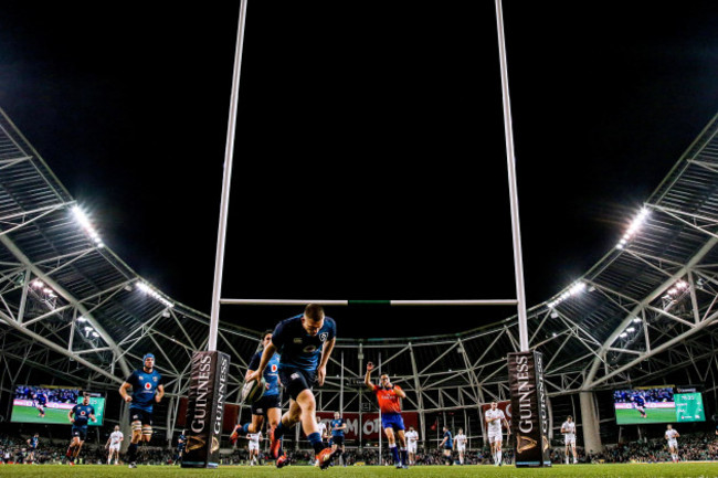 Andrew Conway scores a try