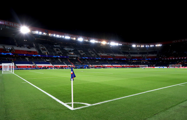 Paris Saint-Germain v Liverpool - UEFA Champions League - Group C - Parc Des Princes