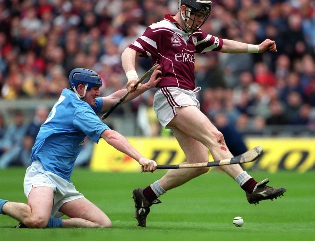 Eugene Cloonan and Paddy O'Dwyer in the 2001 All-Ireland club SHC final.