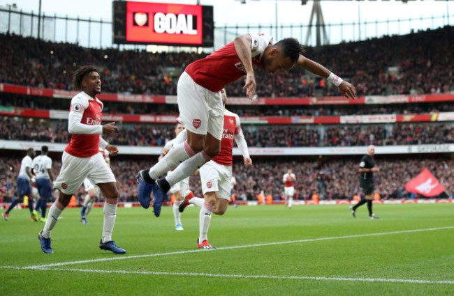 Arsenal v Tottenham Hotspur - Premier League - Emirates Stadium