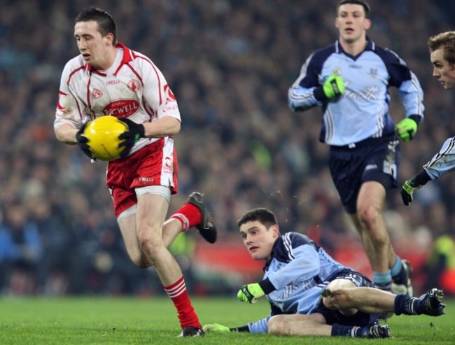 Colm Cavanagh gets away