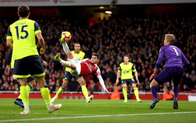 Arsenal v Huddersfield Town - Premier League - Emirates Stadium
