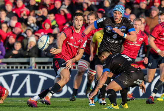 Conor Murray on the attack