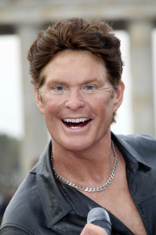 Wax figure of David Hasselhoff at Brandenburg Gate