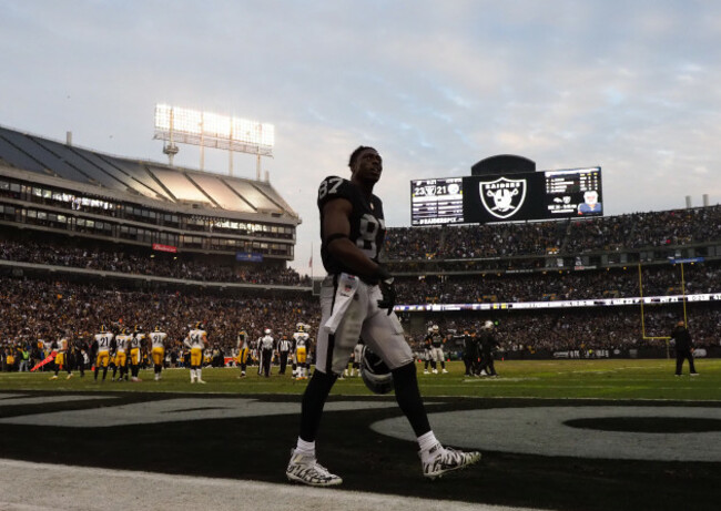 NFL: Pittsburgh Steelers at Oakland Raiders