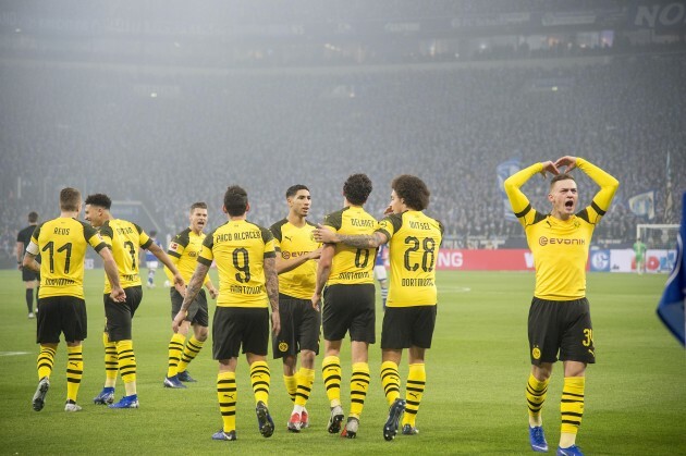 Soccer 1.Bundesliga / FC Schalke 04 - Borussia Dortmund 1: 2.