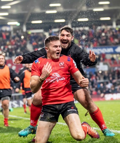 Jacob Stockdale celebrates scoring a try with Tommy O'Toole