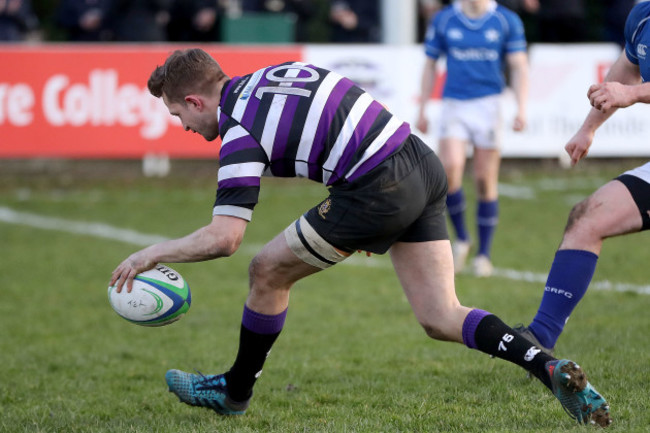 Mark O’Neill scores a try