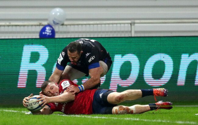 Andrew Conway scores a try that was disallowed